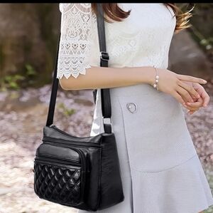 Elegant Black Women's Shoulder Bag